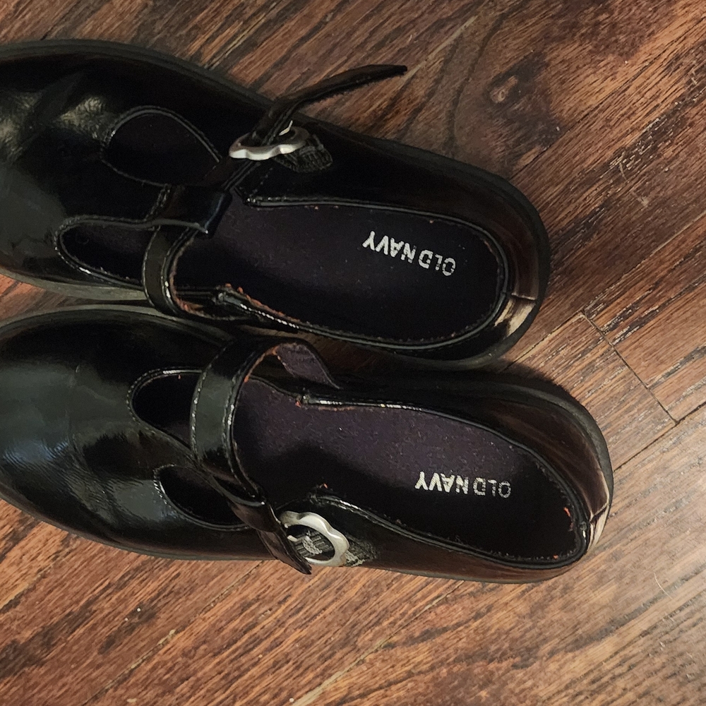 Old Navy Black Mary Jane Shoes - GIRLS S2